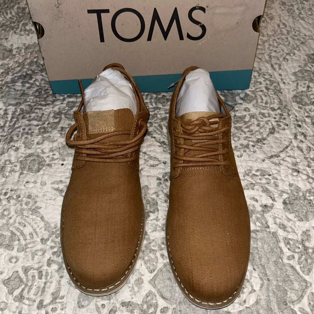 TOMS Men's Tan Oxford Shoes